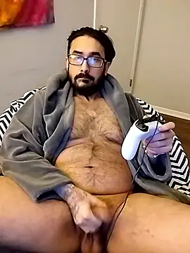 Snapshot of LoverGamer1 chatting on January 9, 2:47 am LoverGamer1 online show from January 9, 2:47 am