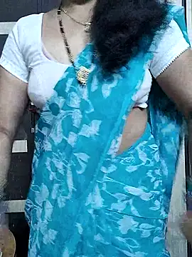 Snapshot of bhavyasri_55 chatting on December 17, 1:33 am bhavyasri 55 online show from December 17, 1:33 am