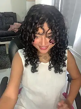 ladulcemary  online show from May 10, 8:03 pm
