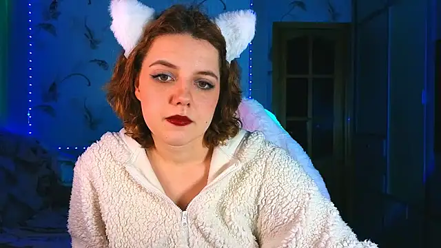 Ari Meow online show from December 22, 4:15 pm
