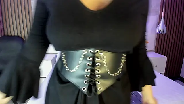 Snapshot of NaomySakura chatting on May 5, 8:28 pm NaomySakura online show from May 5, 8:28 pm