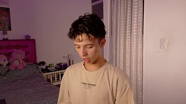 Snapshot of Dani_Dancer chatting on February 1, 12:09 am Dani Dancer online show from February 1, 12:09 am