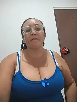 Nini Love  online show from January 17, 5:23 am