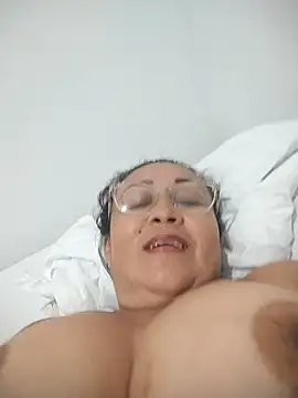 Nini Love  online show from February 5, 8:08 am