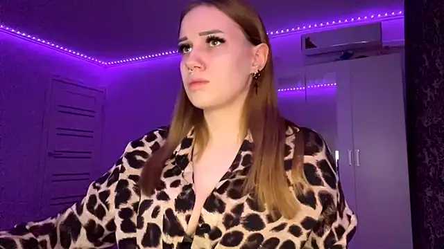 SeductiveNika online show from December 19, 1:18 pm