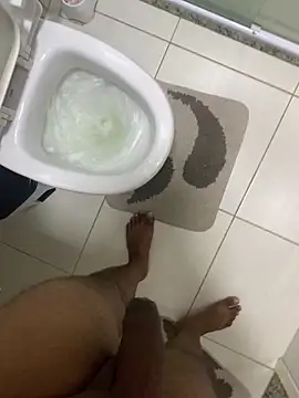 Snapshot of Phenrik1989 chatting on February 4, 10:58 pm Phenrik1989 online show from February 4, 10:58 pm