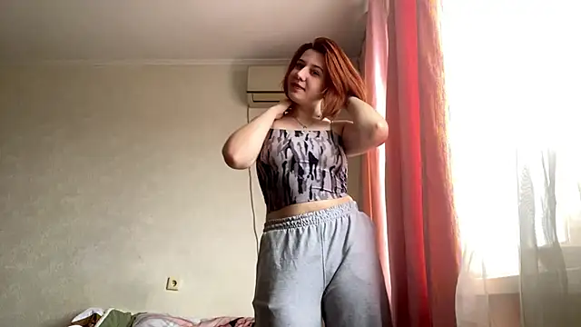 Julie mayers  online show from December 16, 11:04 am