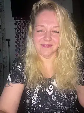 JenniferCarmen online show from February 18, 6:26 pm