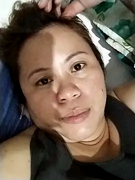 Snapshot of Melania05 chatting on April 4, 2:03 pm Melania05 online show from April 4, 2:03 pm