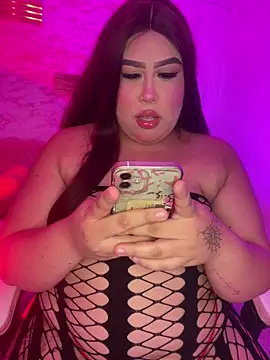 Snapshot of Mia_Carters chatting on April 19, 10:01 pm Mia Carters online show from April 19, 10:01 pm