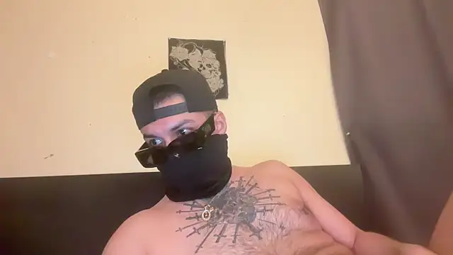 angelblanco online show from February 17, 8:44 am