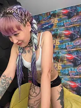 Tattoo  Moon online show from May 19, 1:11 am