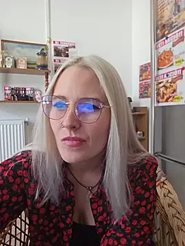 ChristinaWheeled11 online show from June 24, 8:57 am