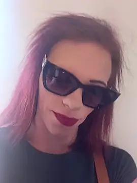 Snapshot of Bellaa25 chatting on June 25, 8:41 am Bellaa25 online show from June 25, 8:41 am