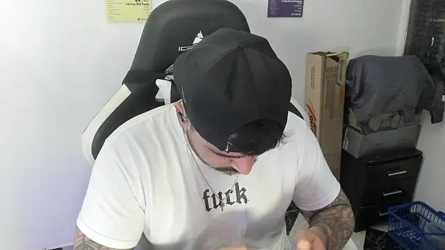 Kmilo 23 online show from January 12, 2:50 am