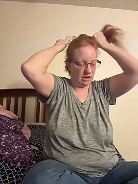 Lenaravenswood online show from March 19, 4:05 am