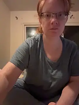 Lenaravenswood online show from April 9, 5:29 am