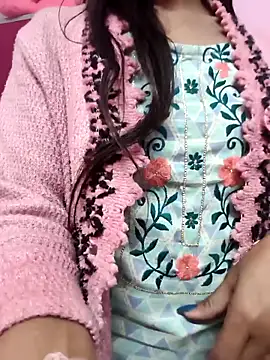 Snapshot of Ecyol chatting on February 4, 8:42 am Ecyol online show from February 4, 8:42 am