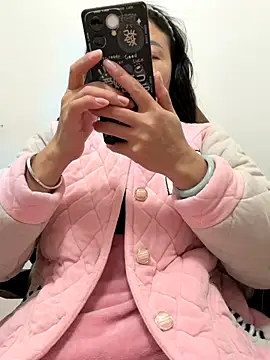 Snapshot of cmvoo chatting on December 15, 1:48 pm cmvoo online show from December 15, 1:48 pm