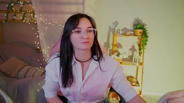 Snapshot of WendyMoris chatting on January 11, 8:52 am WendyMoris online show from January 11, 8:52 am