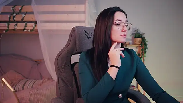 Snapshot of WendyMoris chatting on January 15, 8:52 am WendyMoris online show from January 15, 8:52 am