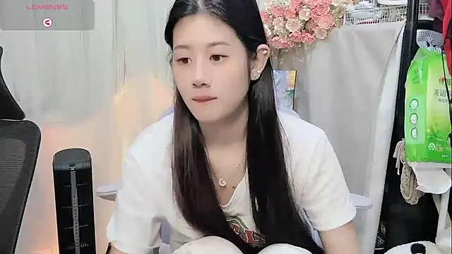 Yvonne-07 online show from March 25, 4:35 pm