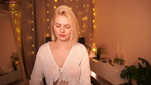 Snapshot of AmeliaWellss chatting on December 16, 4:06 am AmeliaWellss online show from December 16, 4:06 am