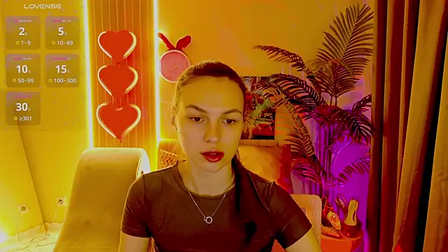 MaxinCarroll online show from February 16, 5:25 am