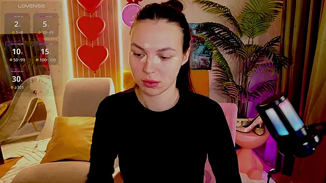 MaxinCarroll online show from March 10, 5:34 am