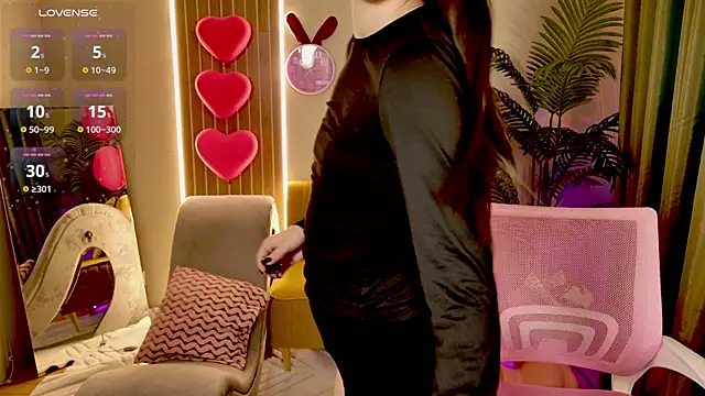 MaxinCarroll online show from April 2, 5:27 am