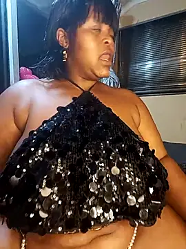 ChoklitBerryXX online show from March 2, 10:49 pm