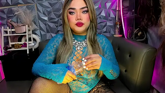 AlwaysHornyMia online show from March 30, 10:55 pm