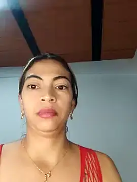 Evangeline Bonnet online show from April 2, 9:07 am