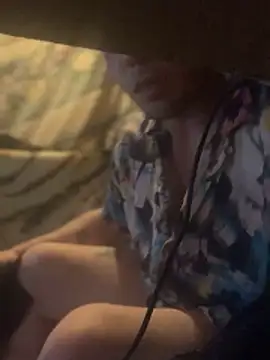 Snapshot of Ldnick69 chatting on February 9, 1:04 pm Ldnick69 online show from February 9, 1:04 pm