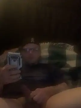 Snapshot of Ldnick69 chatting on February 10, 7:40 pm Ldnick69 online show from February 10, 7:40 pm