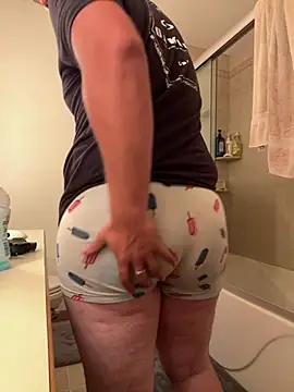 itzdaddy14 online show from July 13, 3:20 am