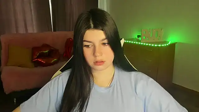 KisaModel online show from May 23, 3:34 am