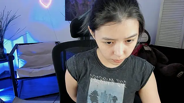 SirenMystiq online show from March 11, 7:31 pm