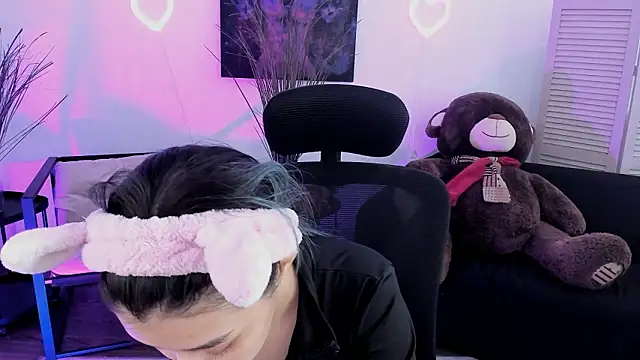 SirenMystiq online show from March 24, 7:24 am