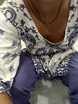 Snapshot of GMS_Bhawna chatting on April 27, 3:54 pm GMS Bhawna online show from April 27, 3:54 pm