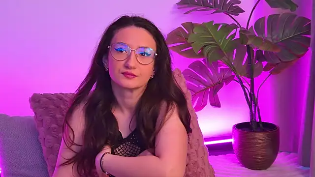 TheaMalekoo online show from March 29, 7:08 am