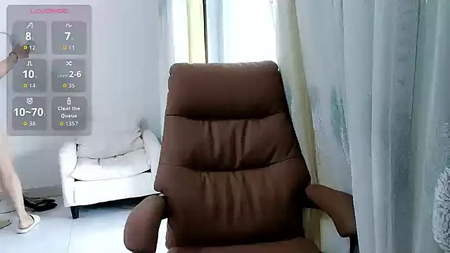 Snapshot of Leila-11 chatting on June 9, 12:22 am Leila-11 online show from June 9, 12:22 am