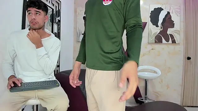 YOUNG GUYS1 online show from May 28, 7:38 am