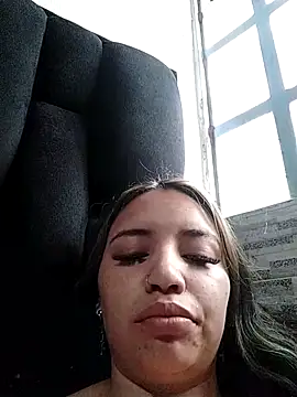 liliymike19 online show from February 1, 4:38 pm