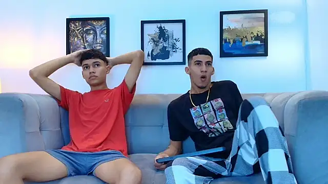 HORNY PRETTY online show from April 6, 7:15 pm