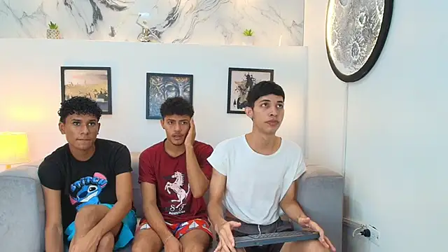 Snapshot of SWEET_RABBIT1 chatting on December 16, 7:19 pm SWEET RABBIT1 online show from December 16, 7:19 pm