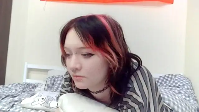 Snapshot of Shine_Luna chatting on February 11, 5:07 pm Shine Luna online show from February 11, 5:07 pm