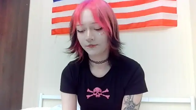 Snapshot of Shine_Luna chatting on February 23, 7:22 pm Shine Luna online show from February 23, 7:22 pm