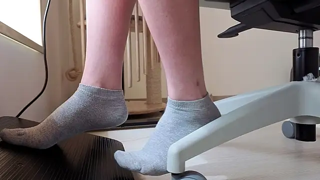 Feetbeth online show from February 18, 7:21 pm