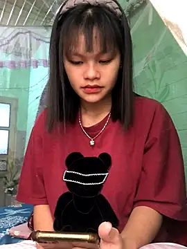 Snapshot of Pege-nii chatting on December 17, 5:57 am Pege-nii online show from December 17, 5:57 am